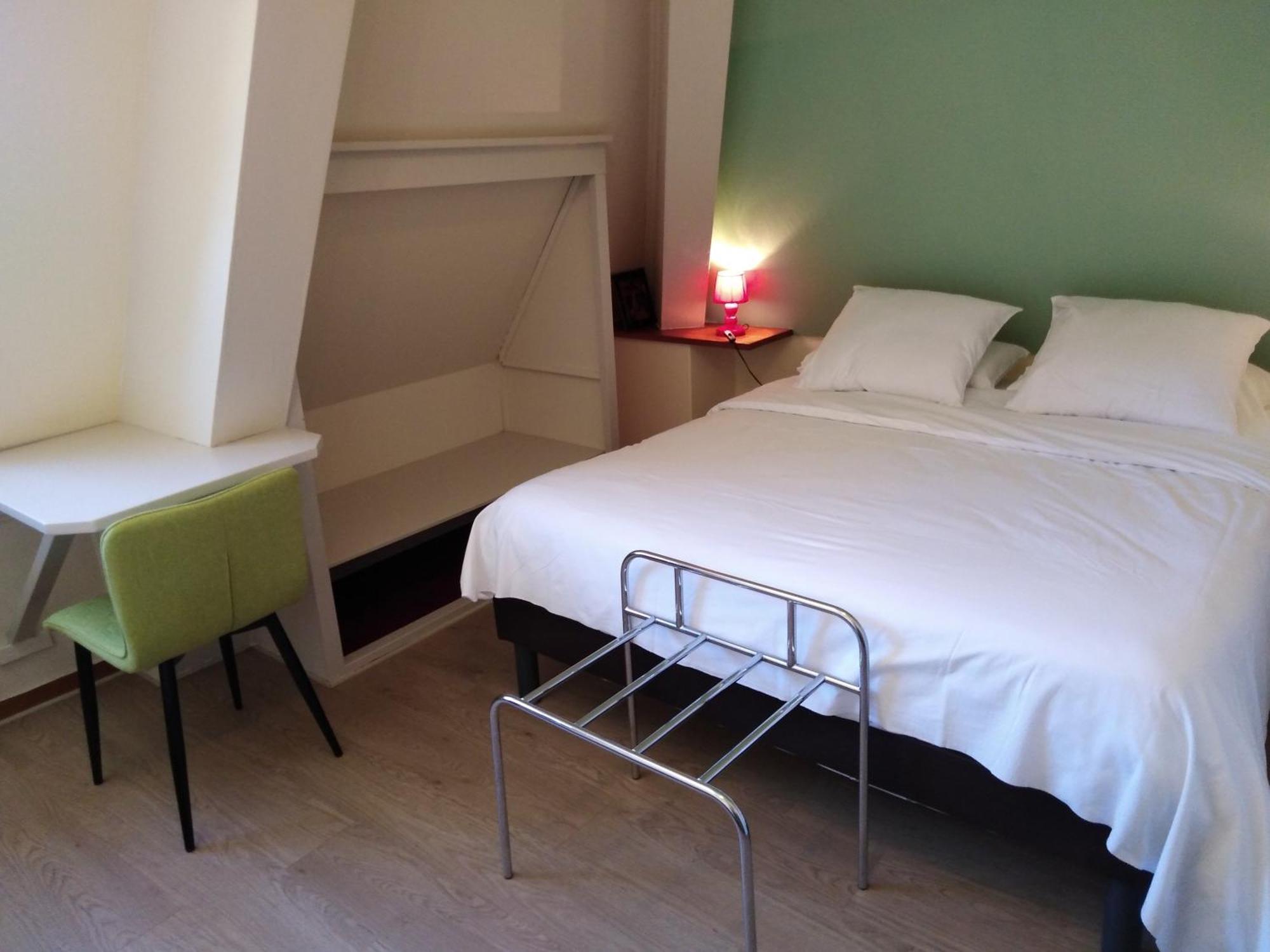 Hotel Du Pont Et Restaurant A Grolejac Екстер'єр фото