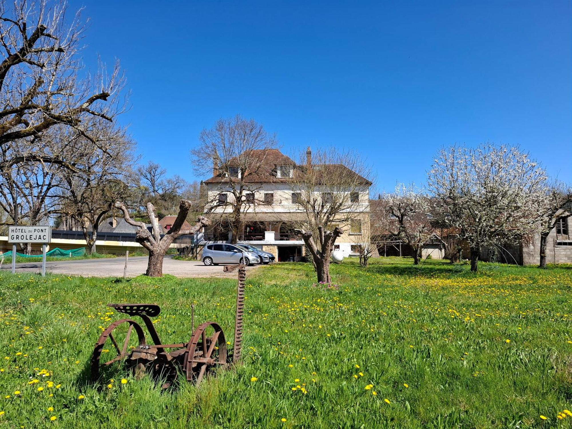 Hotel Du Pont Et Restaurant A Grolejac Екстер'єр фото